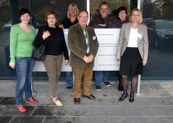 Vor dem Landtag (Foto: privat) Vor dem Landtag (Foto: privat)