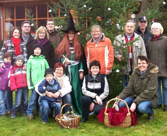 Weihnachtsbaum gesetzt (Foto: privat) Weihnachtsbaum gesetzt (Foto: privat)