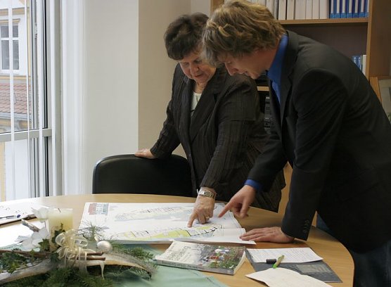 Darr im Gespräch mit Frau Franke (Foto: privat) Darr im Gespräch mit Frau Franke (Foto: privat)