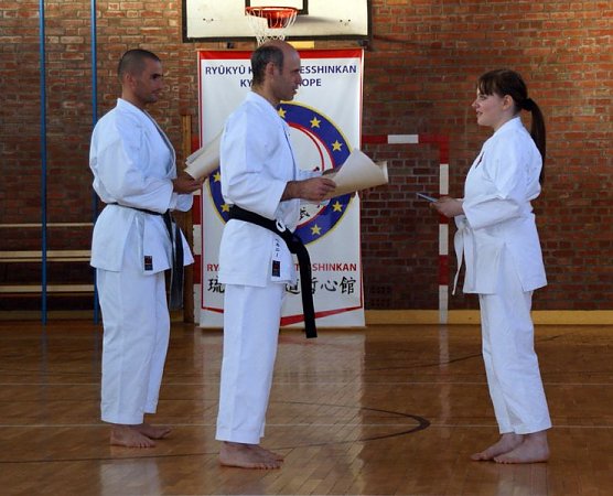 In die Familie aufgenommen (Foto: S. Schröter) In die Familie aufgenommen (Foto: S. Schröter)