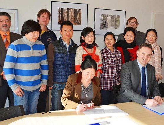 Unterzeichnung (Foto: privat)