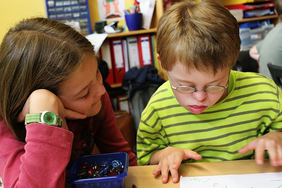 Gemeinsames Lernen kostet Geld (Foto: Bertelsmann Stiftung)