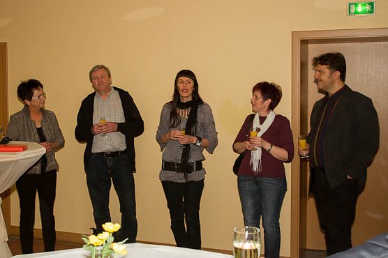 Übergeben (Foto: A. Levi) Übergeben (Foto: A. Levi)