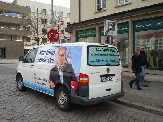 Bürgermeister im Parkverbot? (Foto: privat) Bürgermeister im Parkverbot? (Foto: privat)