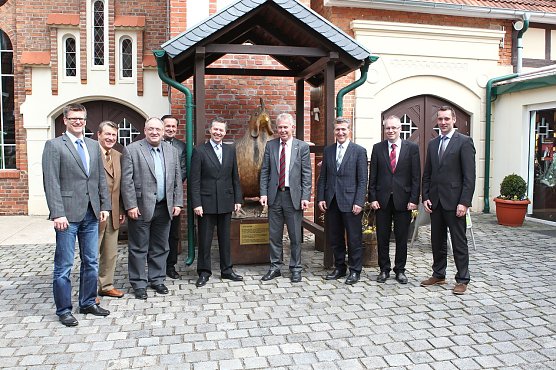 Zu Gast beim NUV-Vorstand (Foto: privat) Zu Gast beim NUV-Vorstand (Foto: privat)