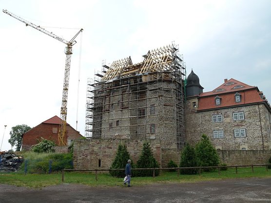 Dach bald fertiig (Foto: nnz) Dach bald fertiig (Foto: nnz)