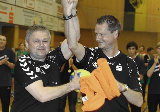 Begr&uuml;&szlig;t (Foto: nnz)