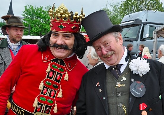 Besuch beim Autofr&uuml;hling (Foto: S. G&auml;mkow)