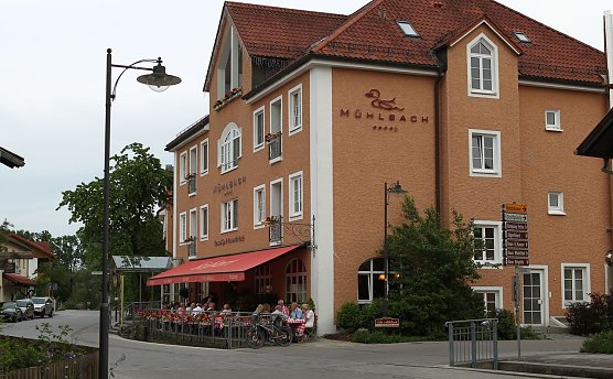 Besuch am M&uuml;hlbach (Foto: nnz)