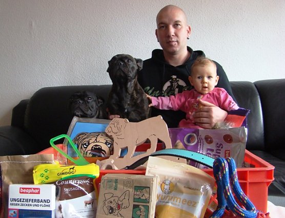 Paket für Bulldoggen (Foto: privat) Paket für Bulldoggen (Foto: privat)