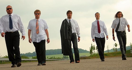 Rocker im Anmarsch (Foto: Agentur) Rocker im Anmarsch (Foto: Agentur)