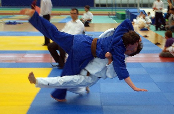 Zwei Pokale nach Hause geholt (Foto: privat) Zwei Pokale nach Hause geholt (Foto: privat)