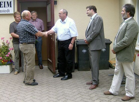 Lottomittel &uuml;bergeben (Foto: SVB)