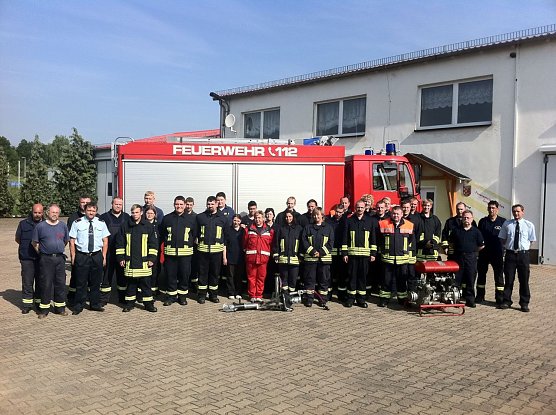 Erfolgreich ausgebildet (Foto: FTZ) Erfolgreich ausgebildet (Foto: FTZ)