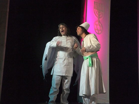 Szene aus "Nathan, der Weise". Foto: J. Meusel (Foto: Meusel)