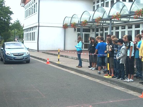 Achtung Auto in Bleicherode (Foto: Meyer)