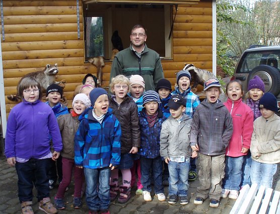 Waldmobil in Niedergebra (Foto: Forstamt Bleicherode) Waldmobil in Niedergebra (Foto: Forstamt Bleicherode)