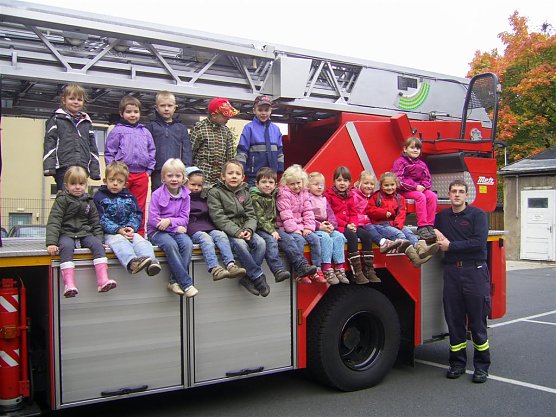 Feuerwehr im Kinderhaus (Foto: privat) Feuerwehr im Kinderhaus (Foto: privat)
