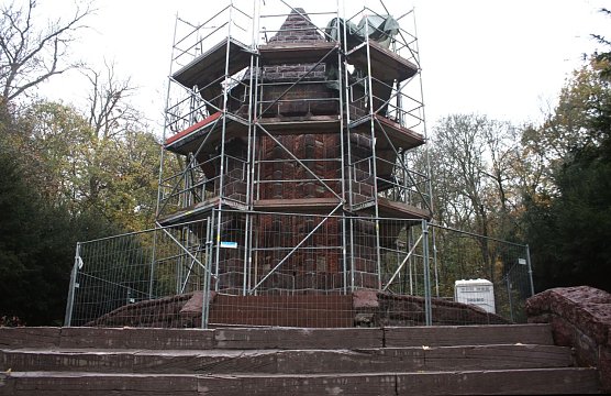 Sanierung hat begonnen (Foto: I. Bergmann) Sanierung hat begonnen (Foto: I. Bergmann)