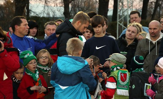 Werder-Bremen-Profis in Bleicherode (Foto: privat) Werder-Bremen-Profis in Bleicherode (Foto: privat)