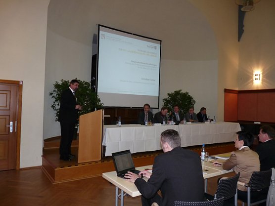 Regionalkonferenz er&ouml;ffnet (Foto: Karl-Heinz Herrmann)