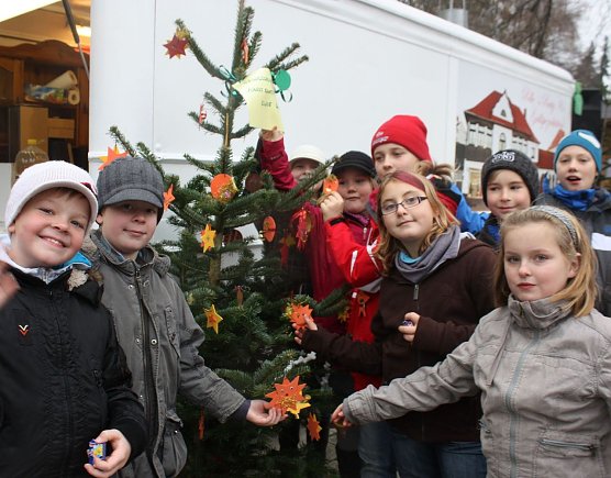 Weihnachtsbaum geschm&uuml;ckt (Foto: I. Bergmann)