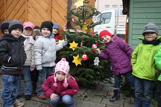 Weihnachtsbaum geschm&uuml;ckt (Foto: I. Bergmann)