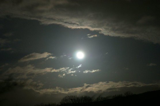 Blick zum "Mann im Mond" (Foto: Michael Randel) Blick zum "Mann im Mond" (Foto: Michael Randel)