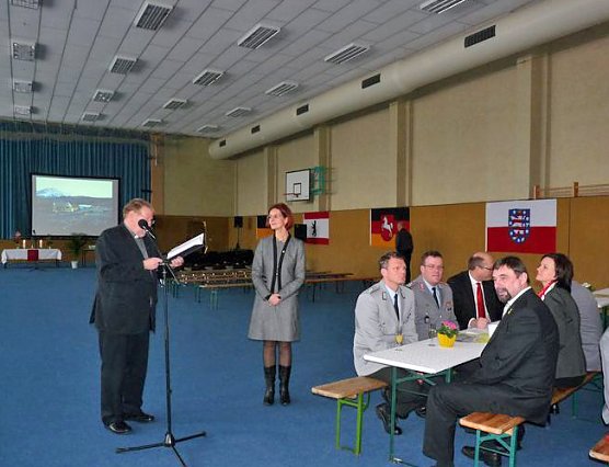 Ins Amt eingeführt (Foto: Karl-Heinz Herrmann) Ins Amt eingeführt (Foto: Karl-Heinz Herrmann)