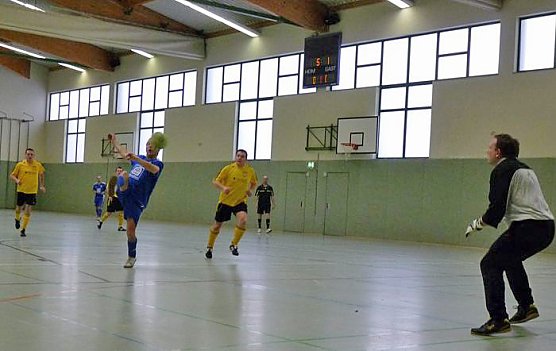 Richtiges Endspiel (Foto: Karl-Heinz Herrmann) Richtiges Endspiel (Foto: Karl-Heinz Herrmann)