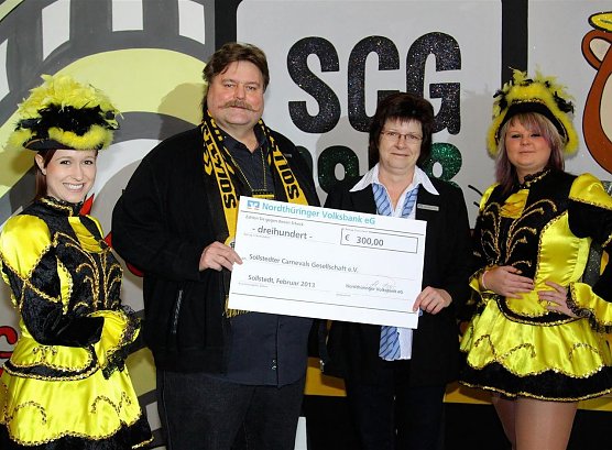 &Uuml;bergeben (Foto: Bernd Peter)