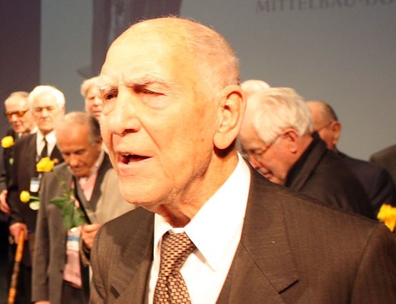 Hessel im Nordhäuser Theater (Foto: Stadtverwaltung Nordhausen) Hessel im Nordhäuser Theater (Foto: Stadtverwaltung Nordhausen)