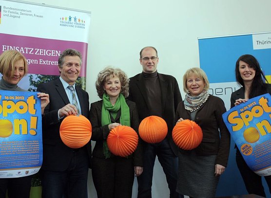 Leuchtende Laternen (Foto: privat)