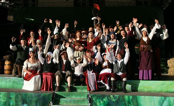 Das Ensemble 2012 (Foto: Agentur)