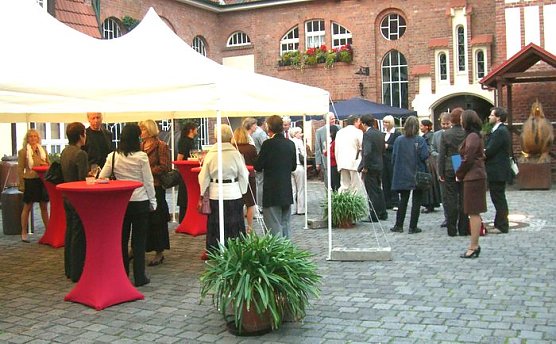 Lockere Plauderei vor dem Start (Foto: nnz)