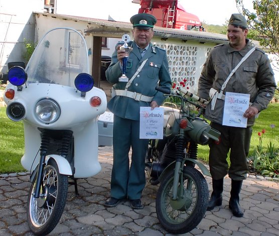 Der kleine und der gro&szlig;e BiFi (Foto: privat)