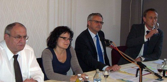 Diskutanten (Foto: I. Schm&uuml;cking)