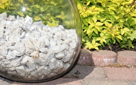 Karst-Steine (Foto: J. Piper) Karst-Steine (Foto: J. Piper)