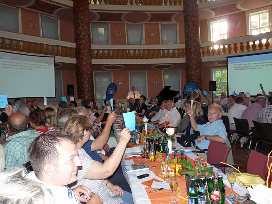 Genossenschaftler leisten Hilfe (Foto: Karl-Heinz Herrmann)