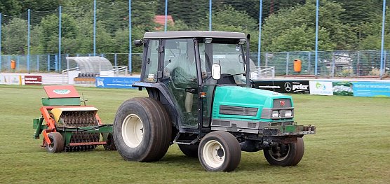 Wacker-Rasen wird fit gemacht (Foto: Stadtverwaltung Nordhausen)