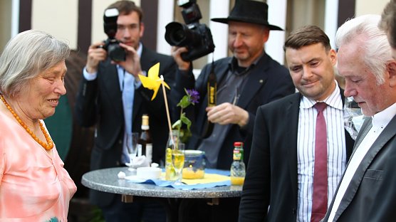 Gratuliert (Foto: nnz)