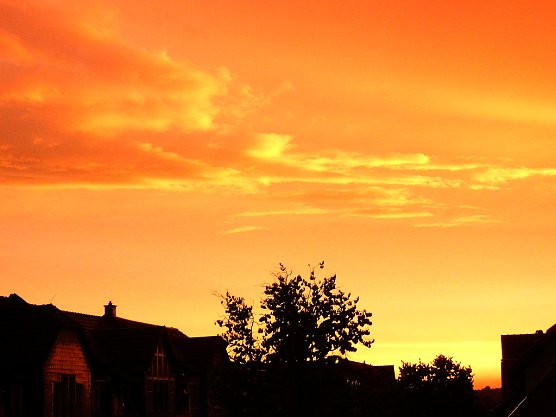 Abendhimmel &uuml;ber Nordhausen (Foto: Bernd Thielbeer)