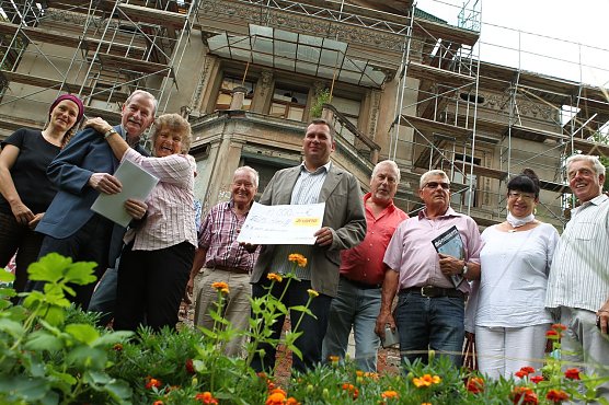 Gisela Hartmann freut sich (Foto: nnz)