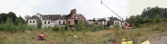 Albrechtshaus abgebrannt (Foto: Peter Blei, Karin Lehmann)