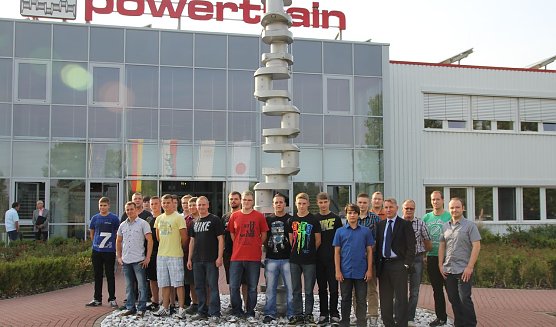 Die Neuen (Foto: Feuer Powertrain)