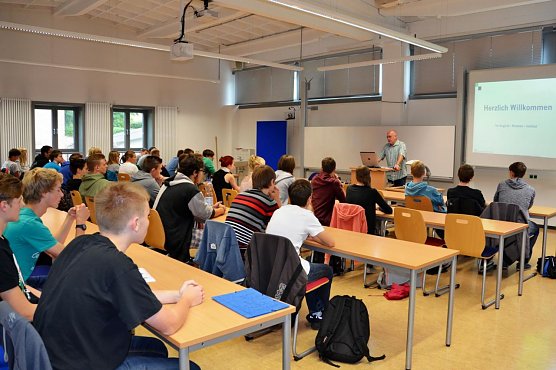 Zukunftsportal er&ouml;ffnet (Foto: T. Schneppe)