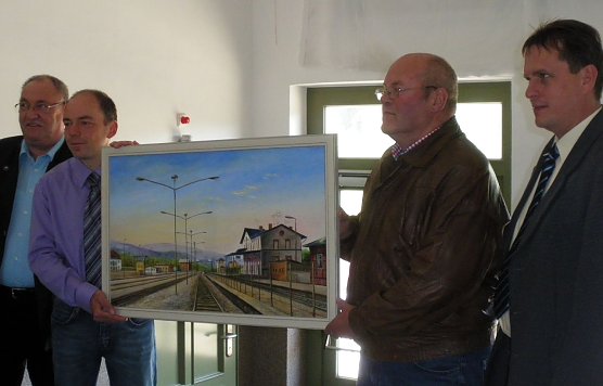 Reproduktion übergeben (Foto: privat) Reproduktion übergeben (Foto: privat)