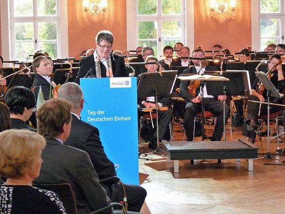 Feierlicher Festakt (Foto: Karl-Heinz Herrmann)