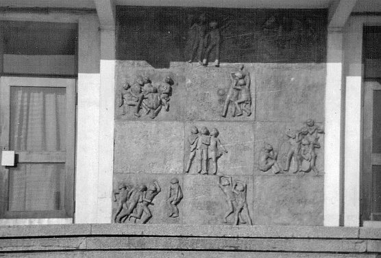 Relief gerettet (Foto: Archiv Kneffel)