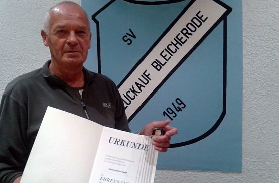 Ehrennadel verliehen (Foto: privat)